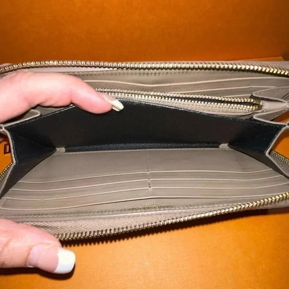 Ysl Zippy Wallet - Picture 10 of 14